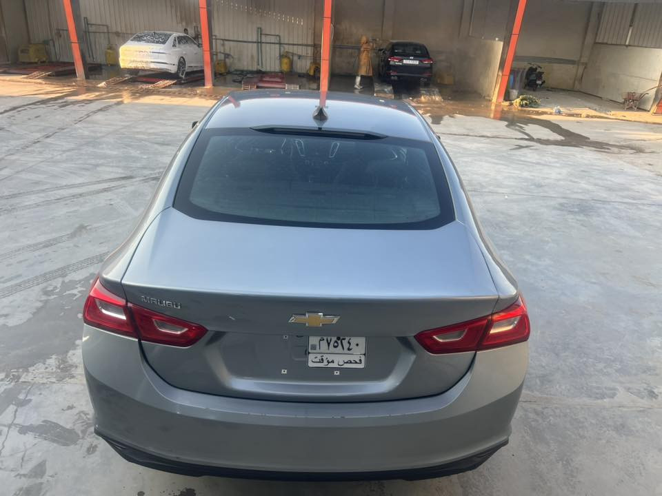 ‏سلام عليكم ماليبو للبيع موديل ‏2023 سيارة أمريكية سيارة حديثة موضح بالصورة سياره طلع بيها كليرسياره سليمه من شاصي من لغد من اي باك سياره جهزه لأخير سعر 110ورقه  لاستفسار ***********￼
