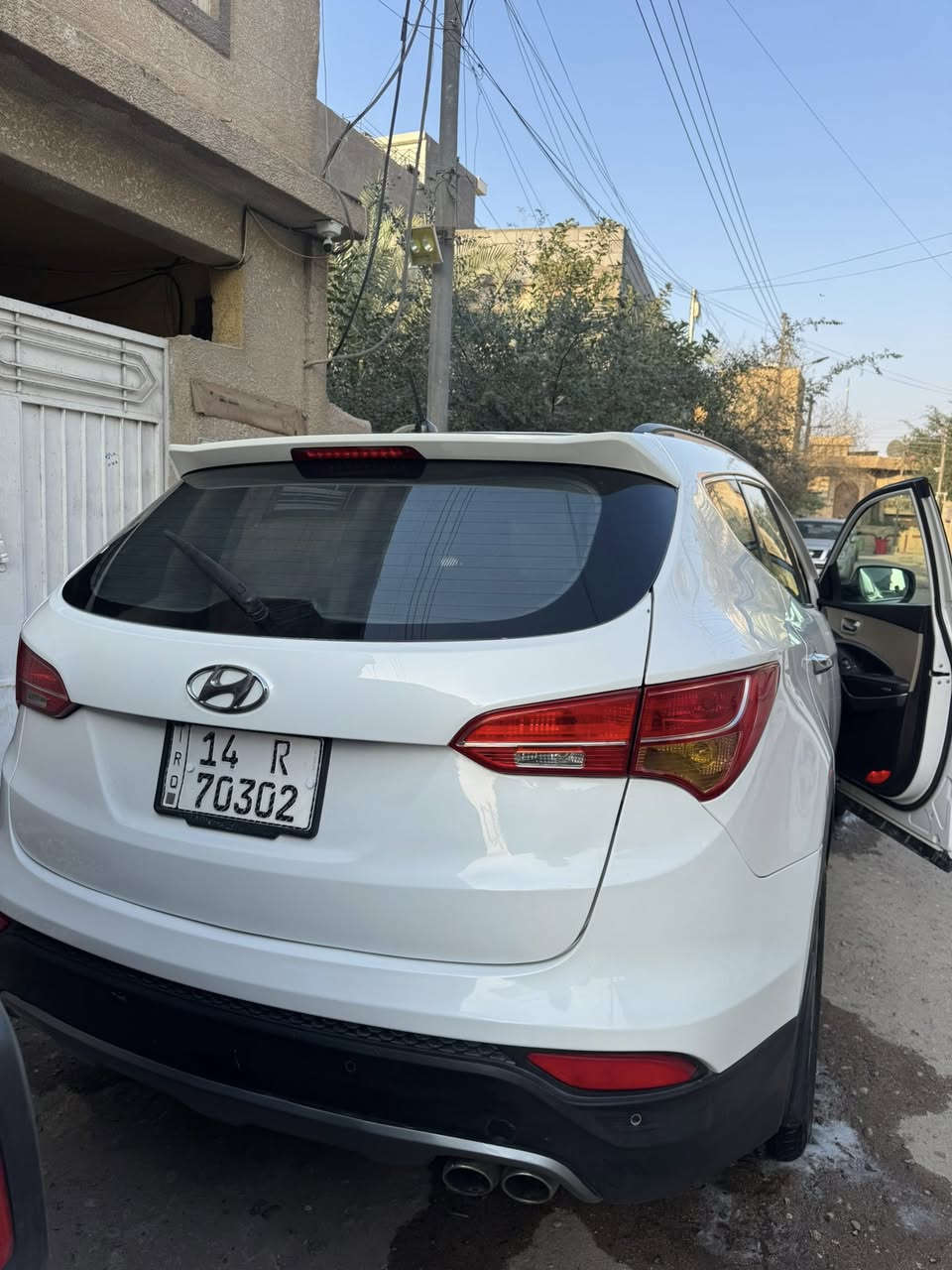 سلام عليكم 
سنتافي ١٤
سته سلندر سبعه راكب خليجي فول ماعده لبصمه رقم بصره الجديد سياره جاهزه من كلشي بيها صبغ فقط لجنطه لكشر مال صندوك يعني بدون دواخل لباقي كفاله ماشيه١٢٠ الف تحويل ثاني يوم *********** جاهزه من كلشي تايرات تبريد حداده مكينه مامفتوحه لسعر١٨٢ عنواني بصره
