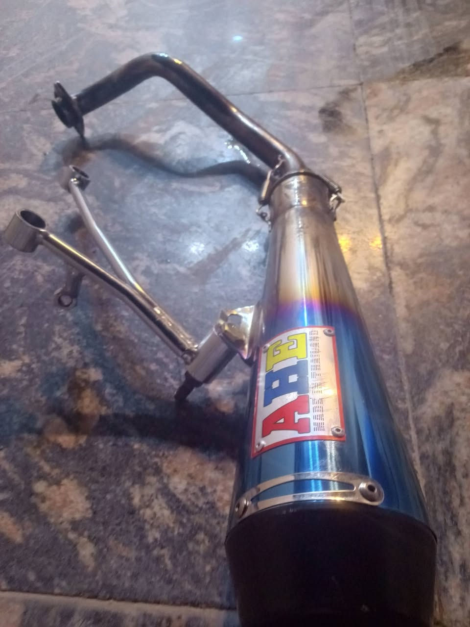 صالنصه للبيع بيهة قطعه تلغي الفصله او تبقيها ترهم عل ١٢٠ و١٤٠ صوت بطح مكاني ديالى بعقوبه للاستفسار *********** خابرني وتاخذها بالسعر الي يعجبك
