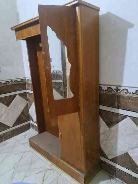 غرفة جديدة و كنتور للبيع 

للتواصل عالواتساب فقط *********** عمارة
