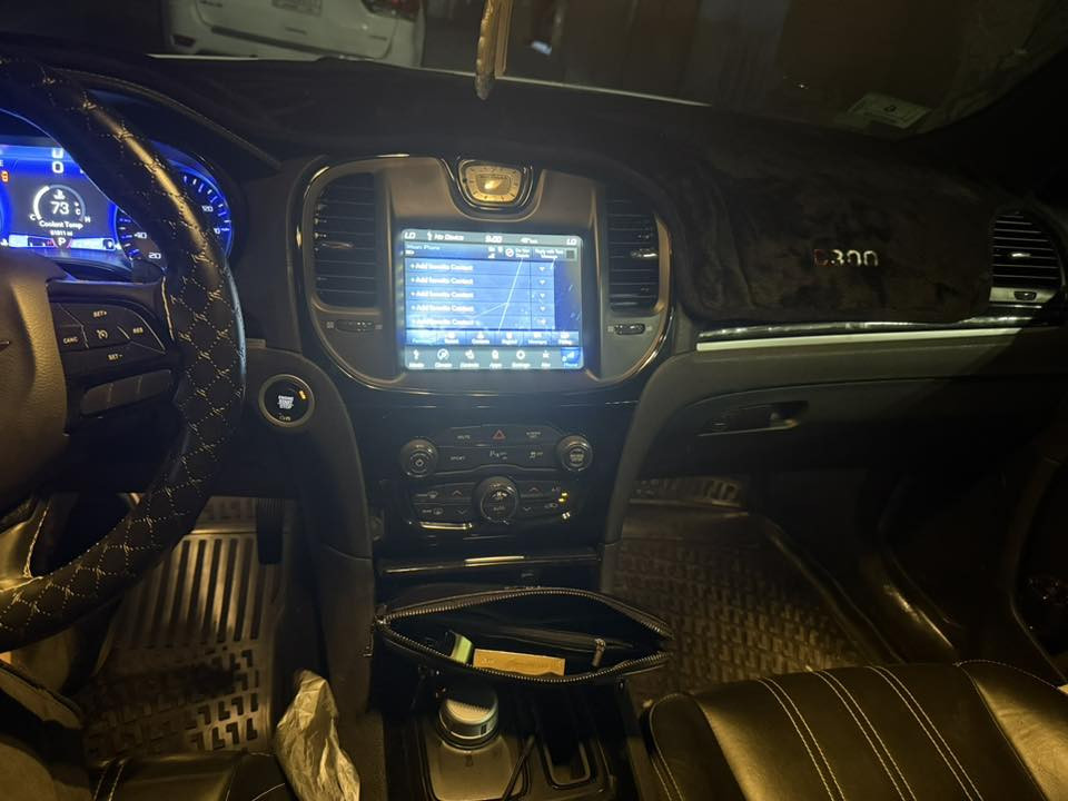 كرايسلر ٢٠٢٢ s300 كلين تايتل كفالة عامة كامل السياره وارد امريكي  ماشية ٦٩ الف بانورما شفتات ستيرن كشن رياضي حساسات امامي خلفي رادار جانبي نقطة عمياء وباقي مواصفات ال s  السياره مغلفة ppf بالكامل جدا جديدة 
 للاستفسار.     واتس اب.   ***********
رقم اربيل باسمي
