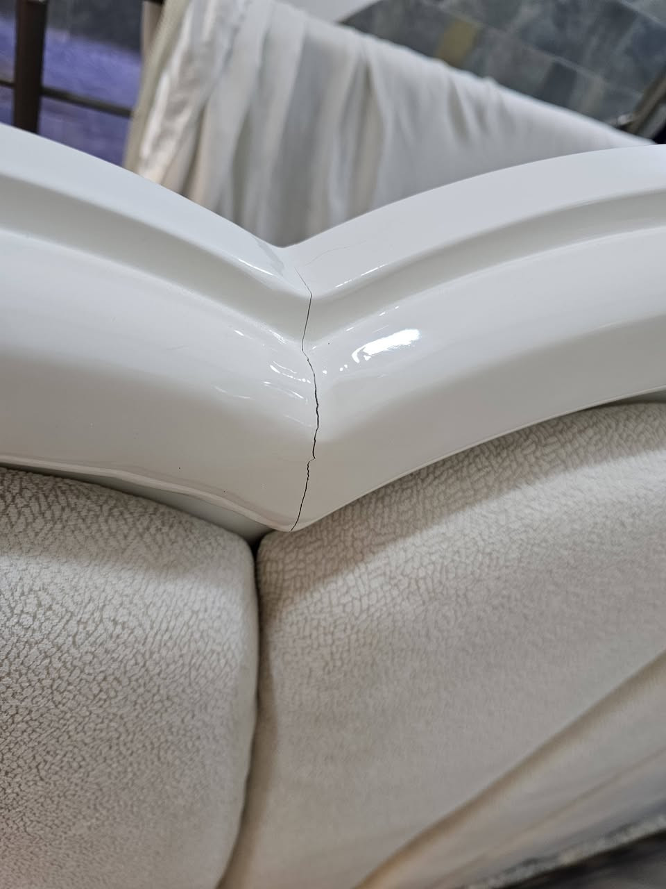 اشتريت غرفه قبل يومين بمليونين و 100 و الله من بيج براند هوم جابولياهة راس الجربايه بيه فطر و مرايه الكنتور مفطوره 
و ميقبلون يرجعون الغرفه و ينطوني فلوسي و لايبدلون القطع 
و بعدها على حطتها حتى ما كمل شدها
اريدها بمليون و 800


**إذا كنت صاحب هذا الإعلان وتريد حذفه لأي سبب، رجاءا أرسل رسالة إلى الدعم الفني**