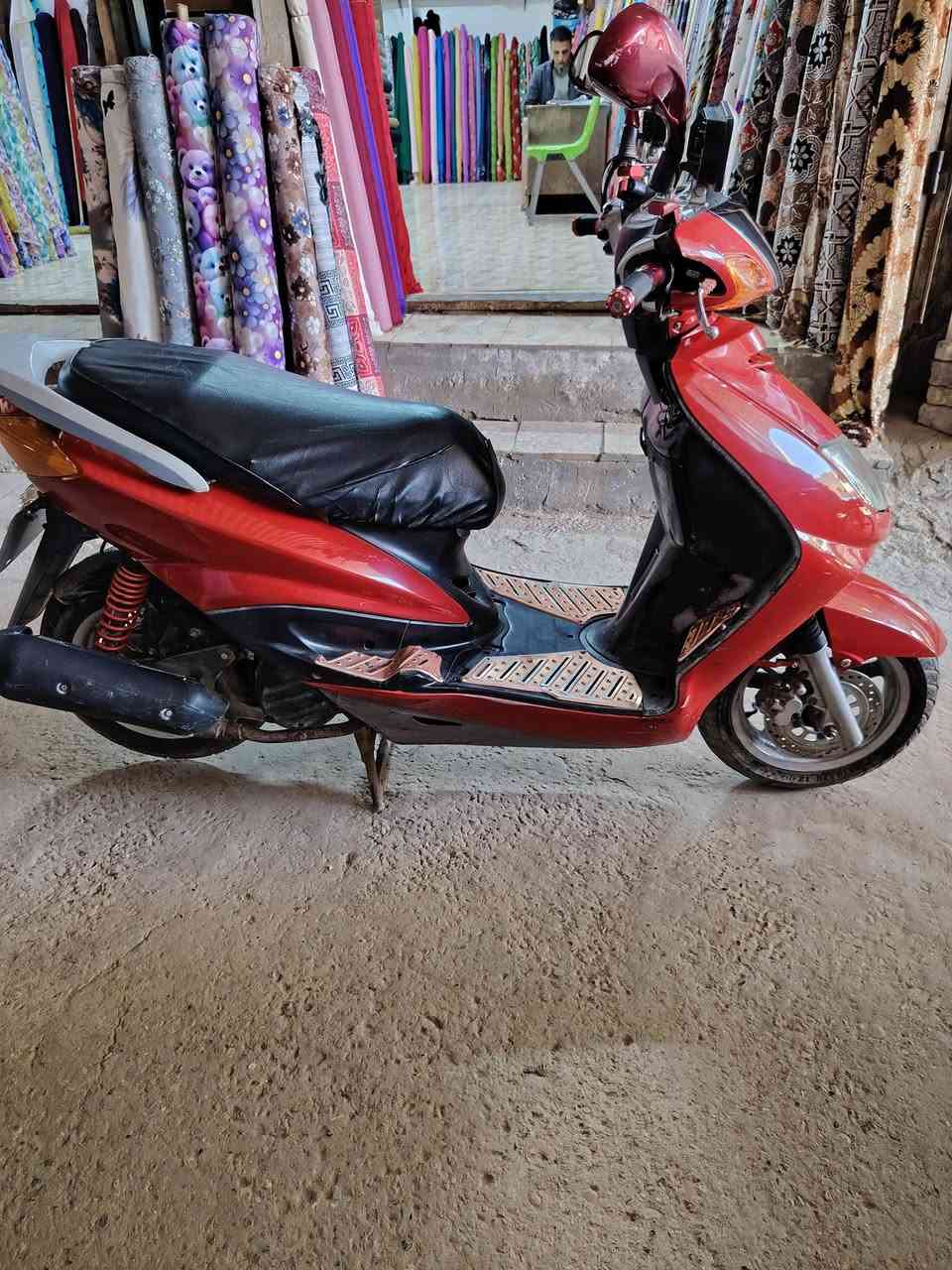 دراجه سكنس نثيه ياباني للبيع  كله شغاله عل فحص  للستفسار  رقم ***********
