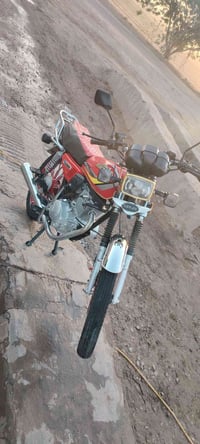 دراجة • موديل ٢٠٢٥ • محرك ٢٠٠