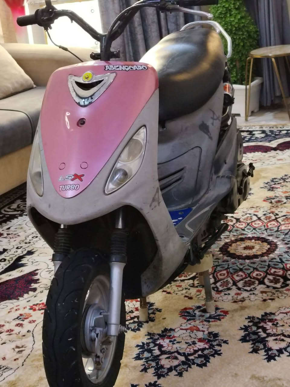 سلام عليكم دراجه للبيع السعر ٢٥٠قفل بيها عطل تأخذها علا عطله أبيع طافيه مكان حله حل الطهمازيه الرقم تواصل***********
