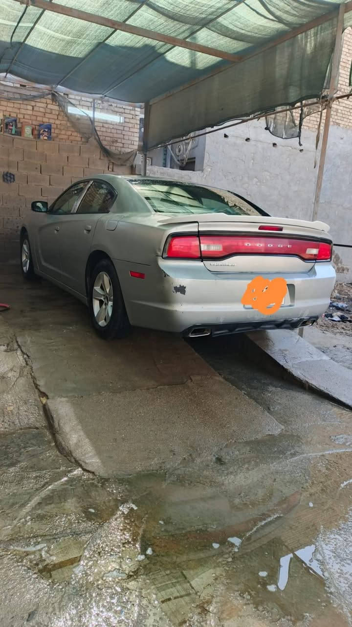 السلام عليكم جارجر 14 سياره لون رصاصي ومغلفه كله رصاصي نفس الون سياره كفاله عده الكص جنطه متومه شرط حاسبه مكينه كير حداديه تبريد كله وضع شركه مكينه 3600 طخم تاير هسه شاده سياره ربع ما تصرف عليه مكاني ميسان بيع او مراوس بحديث ***********
