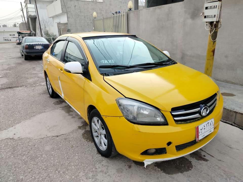 سلام عليكم
كريت ويل موديل ٢٠١١ سنوية لحد ٢٠٢٩ كير بلادي و محرك يارس جديد 
بنيت مبدل و جاملخ  سكن بي تعديل  بيها غرامة ١٠٠ الف و شوي مصرف يرادله صدر  صاحب سنوية باربيل شرط تحويل   و بي كوبون بنزين سعر ٥٨و 
مجال لطيبين
***********
