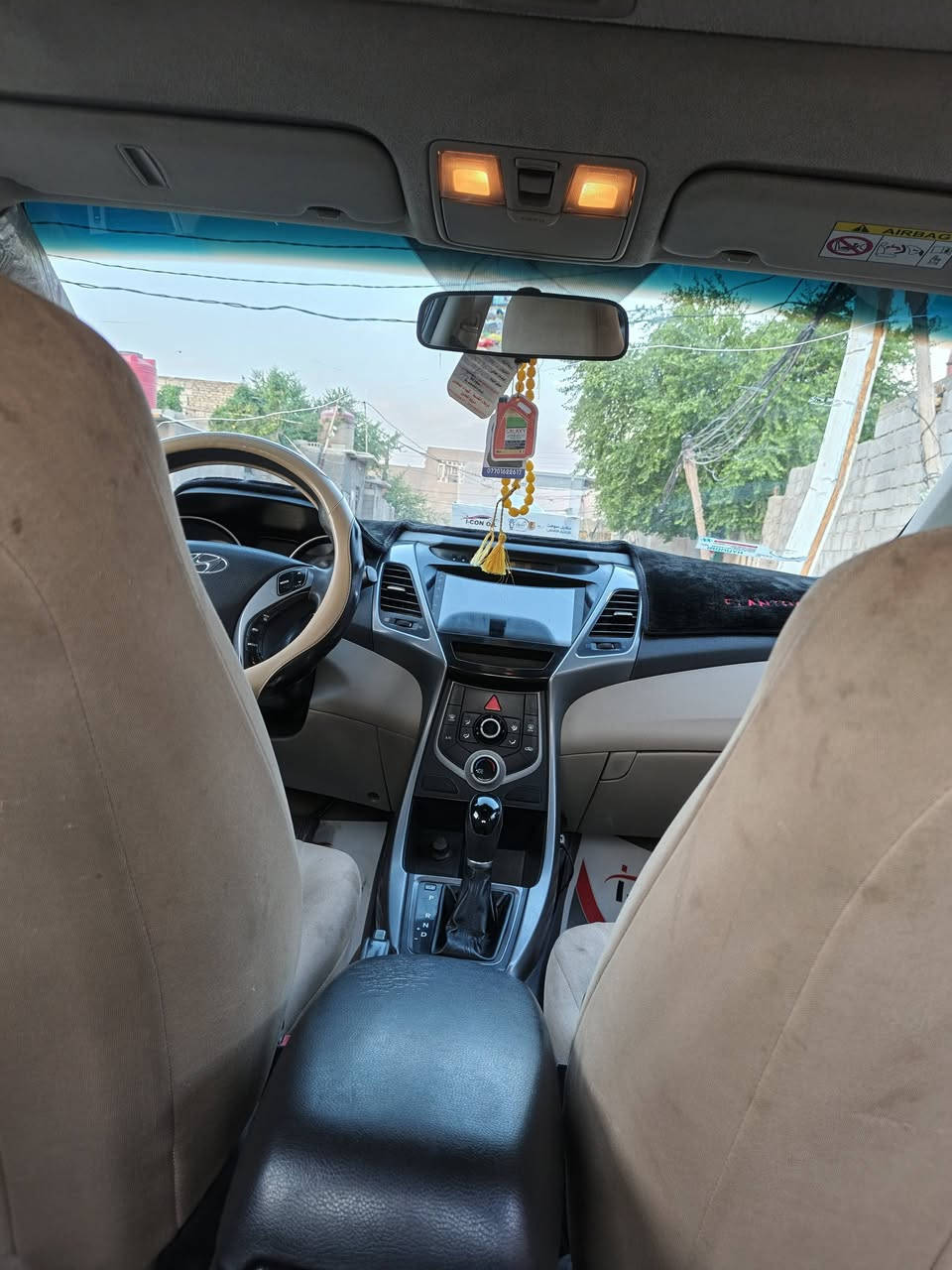 سلام عليكم الانترا 16خليجي فول ماعده البصمه رقم اربيل السياره مكينه كير مكفولات تدفأه تبريد شغال تخم تاير امامي خلفي مع سبير كله جديد حداديه جديده كهربائيات كله شغاله سياره بيه قطعتين جاملغ وبنيد وباقي كفاله123وبيه مجال ***********
