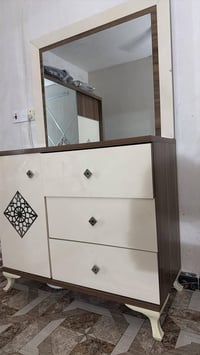 غرفه نوم • مستعمل • مجال بسيط