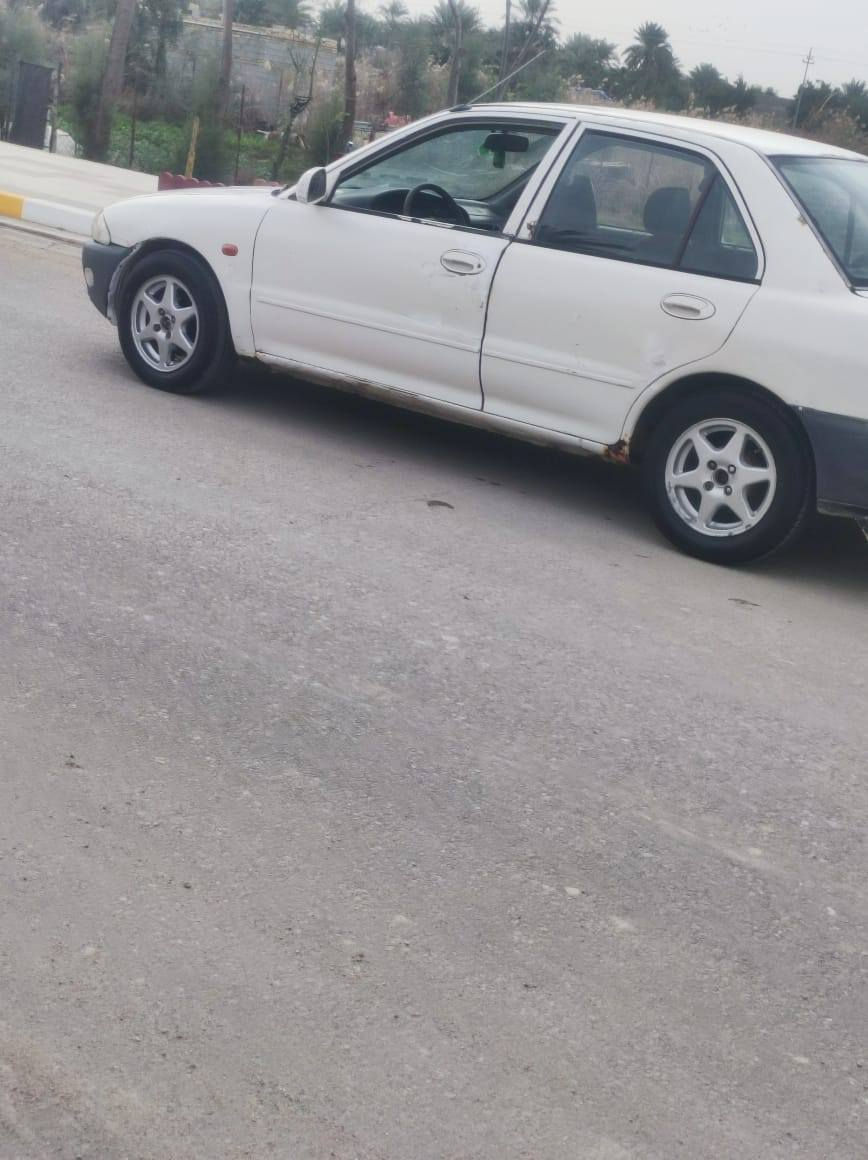 السلام عليكم سياره براتون  مديل 2000  رقم واسط.  سياره عوزها بس كابريتر تعبان والباقي كله جديد حداديه دبلات  والكشر شوفت عينك سعر 25 وبيها مجال بصيط مكاني ناصريه قضاء رفاعي.  رقم الهاتف. ***********
