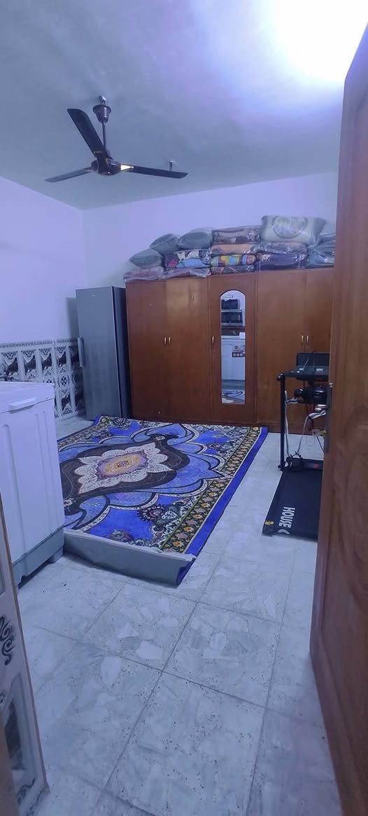 سلام عليكم توفر عندي بيت مساحه 100متر--  جبها 4ونص--- نزال-- 23 --طابقين بي 3غرف بناء حديث 2024 جنس لعقار طابو زراعي سند 25 على طابو الخلاني سند وكاله موجودات منطقه كامله كل الخدمات مي مجاري كهرباء تبليط موقع البيت البلديات الضباط خلف الصحفيين قرب مدرسه زين القوس منطقه حي الامير الاستفسار اكثر ***********رد واتساب ماسنجر
