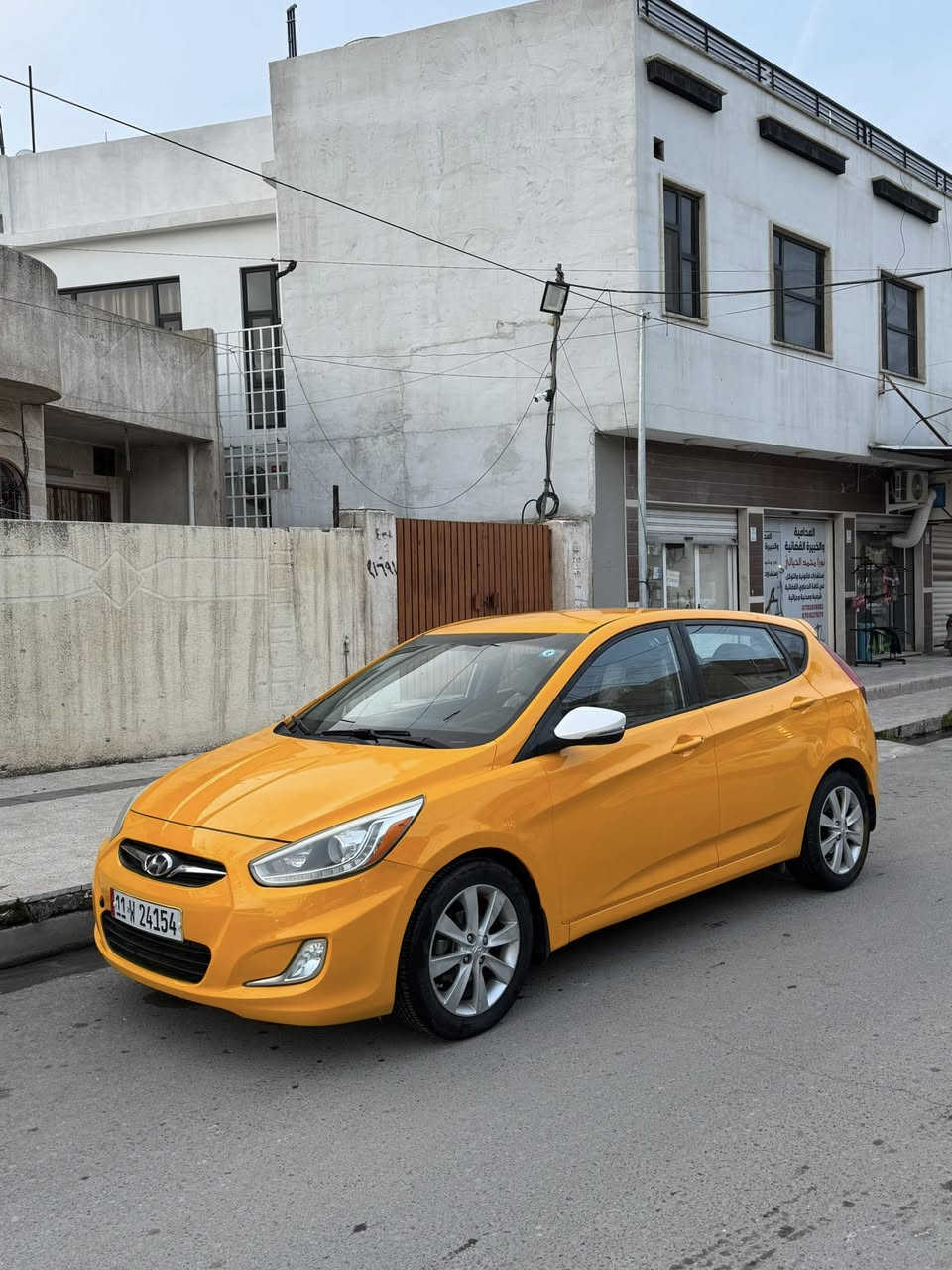 اكسنت هاتشباك 
2014 وارد امريكي 
رقم بغداد باسمي مصفرة هيئة وضرائب تحويل مباشر مكانها الموصل السعر82
للتواصل الاتصال 
***********
