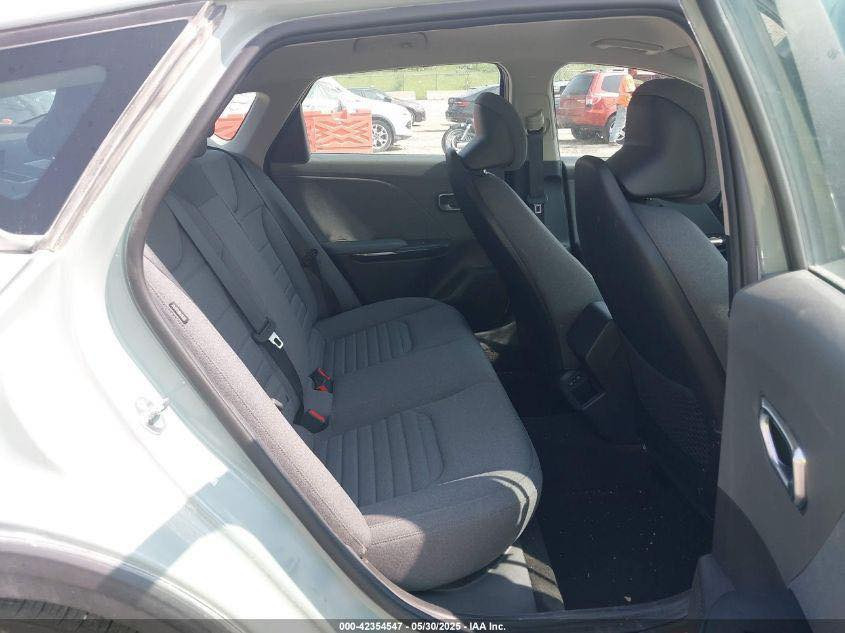 السلام عليكم
k4 موديل 2025 دخول جديد بدون رقم فحص موقت وارد امريكي ماشية 5000مايل يعني زيرو تتحول باسم المشتري الحادث بنيد مصلح ومصبوغ نفسه وتبديل قبغ الصندوق اصلي غير لون ومصبوغ بدون ايرباك بدون دواخل مع بارد بالحاملوغ الخلفي على كد شبر السيارة نوع EX فول ما عدا الفتحةالسيارة نظيفة جدا وتصليح درجة اولى 
العنوان بغداد الاعلام *********** زيد 
السعر ١٦٠$ وبيها مجال
