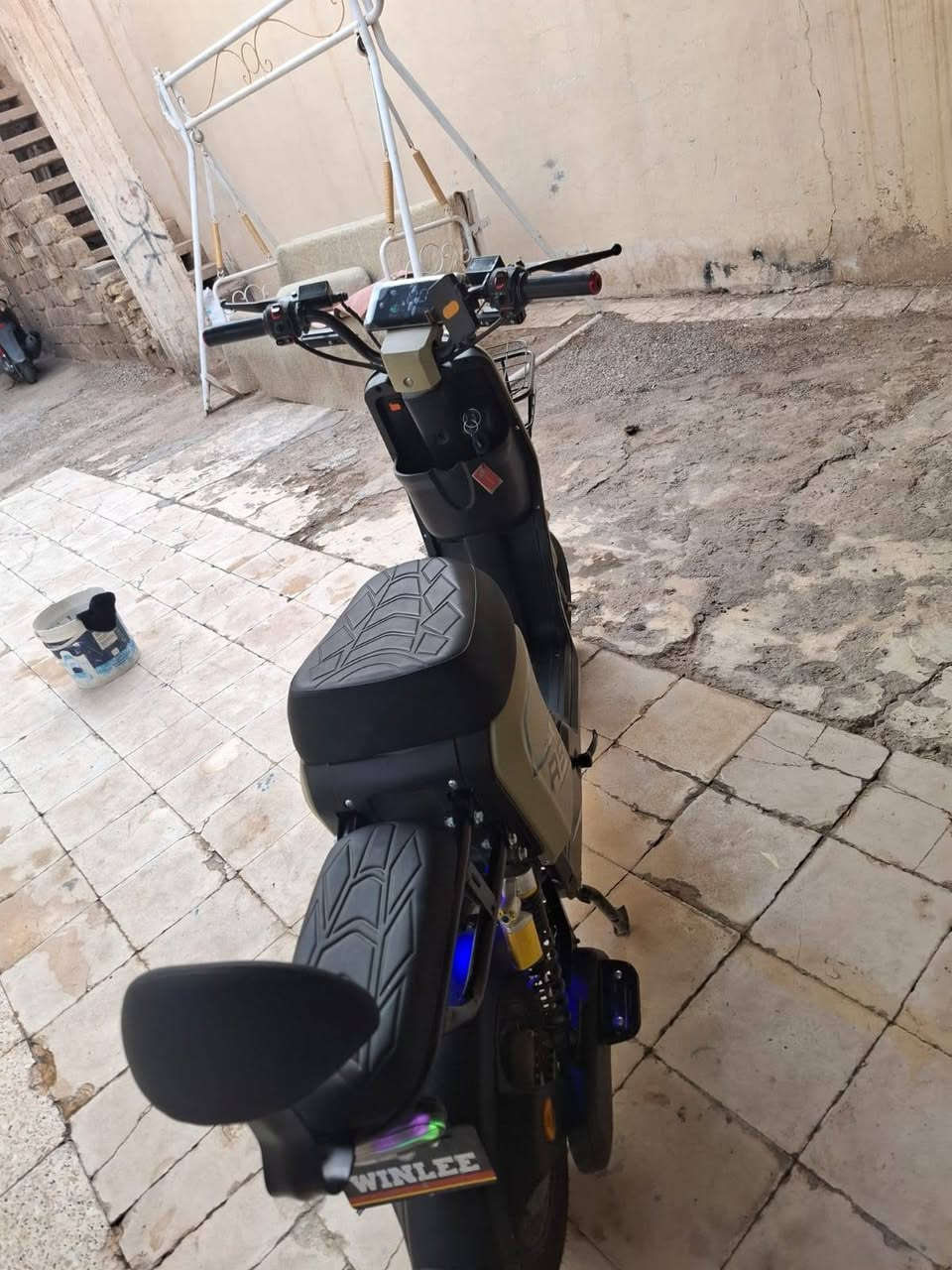 للبيع بايسكل كهربائي مستعمل بحالة جيدة جداً، السرعة تصل إلى 99 كم/س (حسب العداد)، البطارية والشحن شغالين، مع سلة أمامية وإضاءة LED. السعر 450 ألف قابل للتفاوض بالمعقول. والبطارية مال ولي اشغل ٣٢ امبير


**إذا كنت صاحب هذا الإعلان وتريد حذفه لأي سبب، رجاءا أرسل رسالة إلى الدعم الفني**