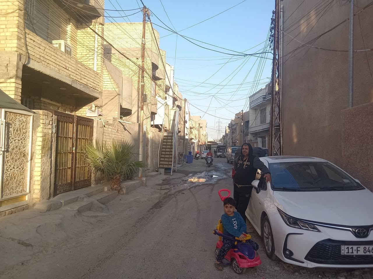 السلام عليكم دار للبيع مساحه 90متر العنوان اسريدات الجديدة المربع الاول قرب مكتب  أنور العبيدي السعر.   125-***********
