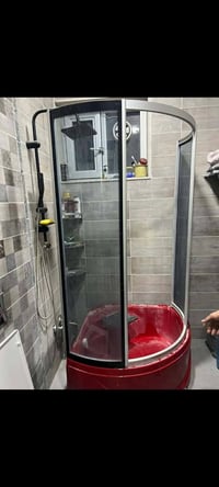شاور جديد • نظيف ١٠٠٪ • للبيع