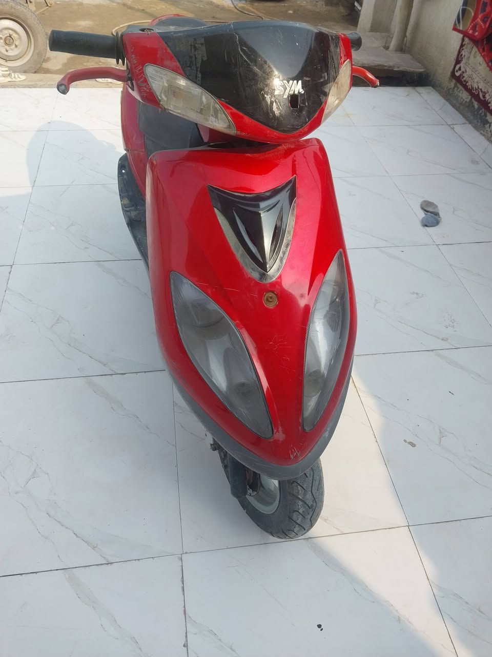 سلام عليكم دراجه للبيع اعتقد اسمه سيام كوري دراجه مشاء الله نضيفه ومحرك مكفول كامله من كلشي نكره سلف كهربائية كله شغاله  سعر 250 وبيه مجال شراي راسلني او تصل عليه مكاني ابو الخصيب ***********
