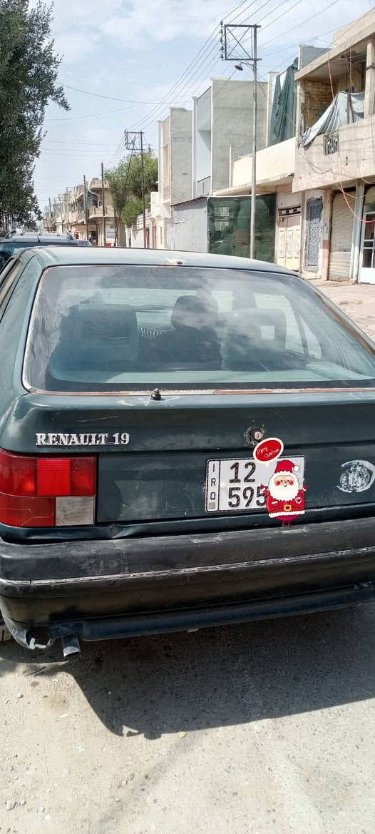 رينو 19موديل92اللي عنده سيارة مراوس يراسلني.. ***********.. ***********
