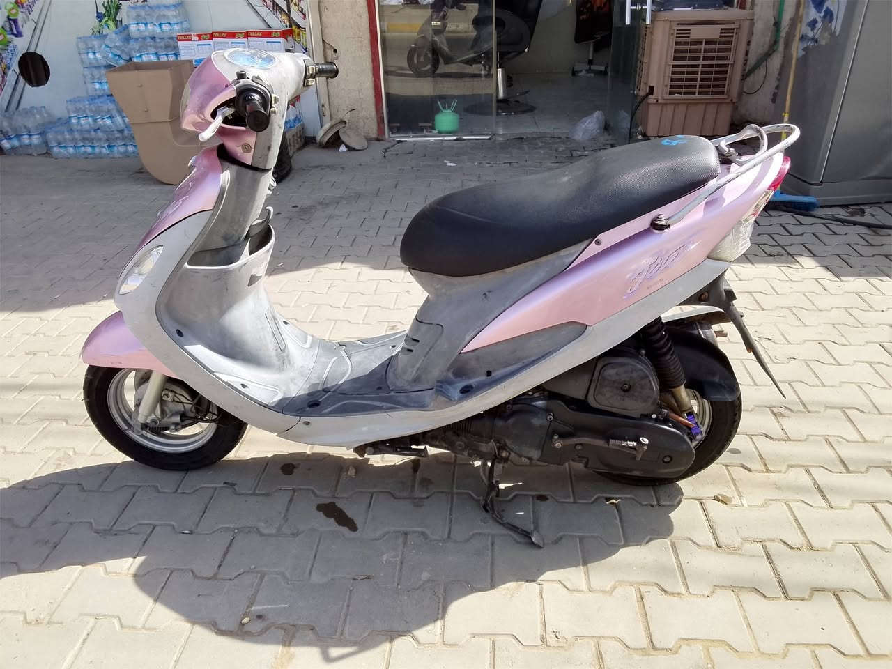 دراجه ماكس منغولي للبيع السعر 900 وبيها مجال على عنوان مستشفى التبريد دراجه كفاله عامه ختم واحد رقم الهاتف ***********
