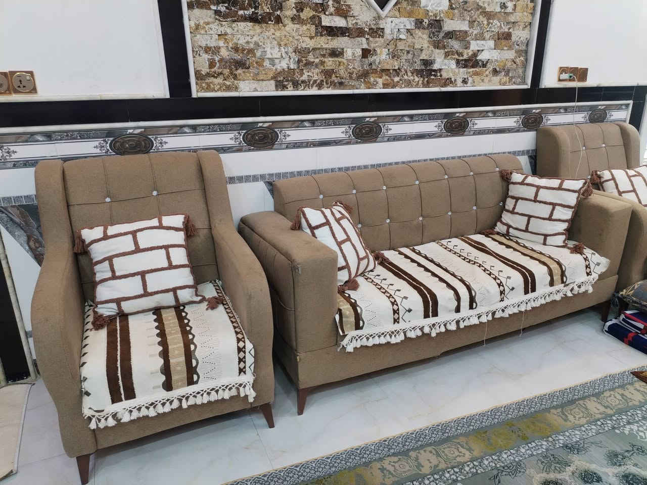 تخم قنفات ملكي تزكام السعر300وبيه مجال


**إذا كنت صاحب هذا الإعلان وتريد حذفه لأي سبب، رجاءا أرسل رسالة إلى الدعم الفني**