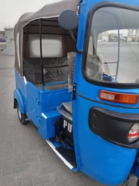تكتك موديل ٢٢ رقم وسنويه مكينه مجفته والبدي بي طخات بسيطه السعر ٧٨٠٠ و...