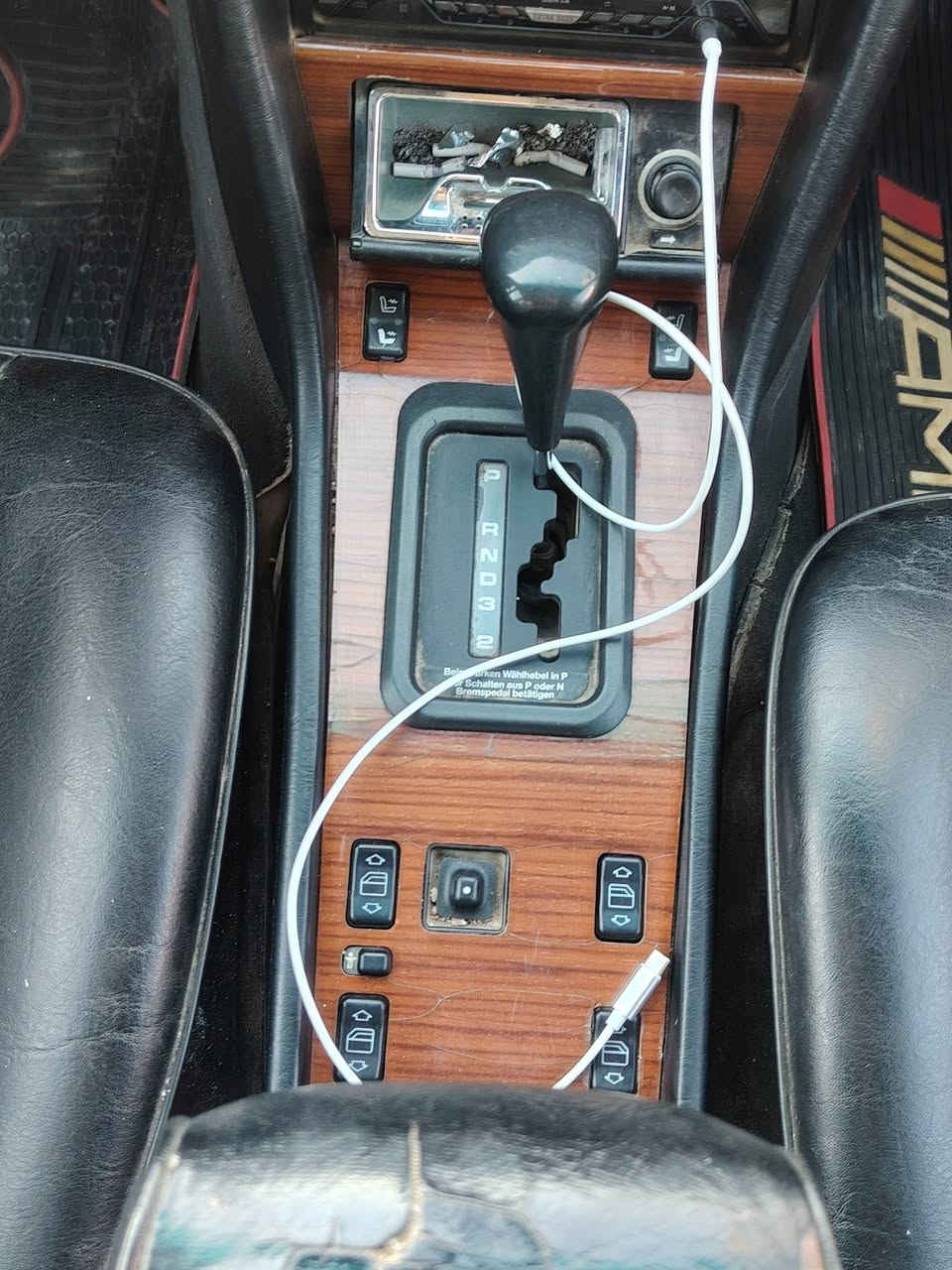 سلام عليكم مارسدس مديل 92 كشنات كهربائي القواعد بلادي جديد السياره مال بيت كلش نضيفه السعر ٧٥ وبيه مجال بغداد حي البتول *********** بي وتساب وشرط التحويل
