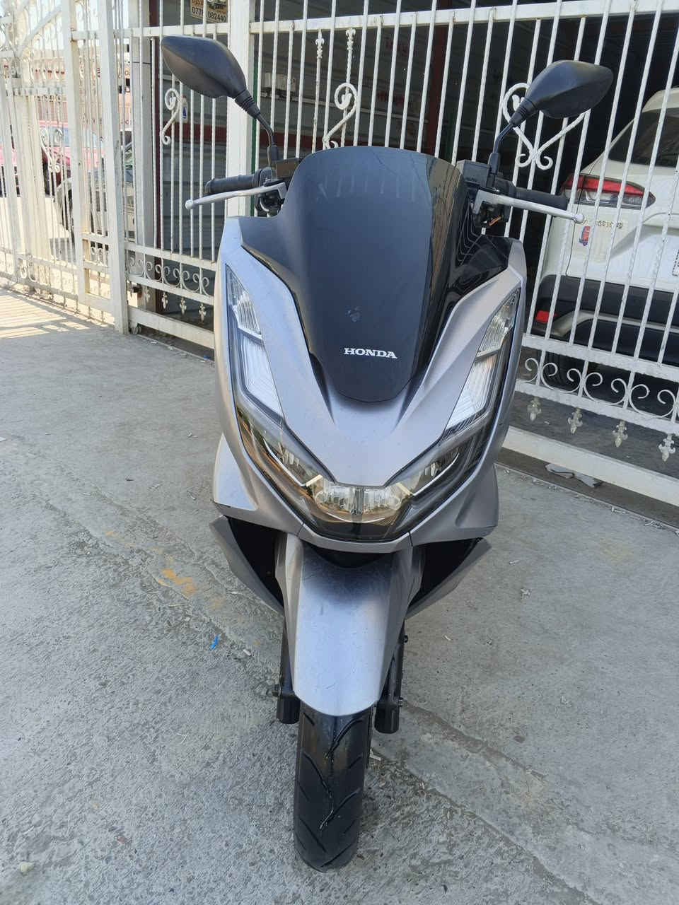 السلام عليكم
PCXنوع
موديل 2024 الجيل الرابع
دراجة كلها ع بلاد بلك ممبدل
تايرات زوج اليوم شديتهن جدد بالخط الجديد بعدهن 
نزلتها من الرمبة29/1/2026 اخذتها 21
وهسه اريدها 15 مع العلم الدراجة بحالة الوكالة مكينة خرسة شلعة ومعدل تشك الكاع مابيها شي ميشتغل كلها شغاله حتى السطاب لايت حساس تدفئة حساس ازدحام شمعات ولادات بلادي حساس تاير حساس ستاند دبل اشارة امرايات اصليات سيباية اصلية حديد العنوان الحرية الدولعي رقمي***********
