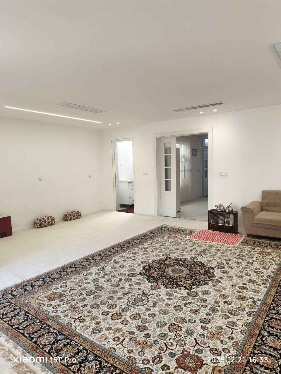 خانوویەکی جوان لە کوردسات بۆ فرۆشتن لە سەر ڕووبەری ١٣٣ مەتر کە پێک دێت لە 
میوان چێشخانە +هۆڵ 
نوستنێک موشتەمەلات نوستنێک لە سەرەوە 
خانووەکە دکتی هەیە هەروەها سەقفی مەغریبیە بۆ زانیاری زیاتر پەیوەندی بکە. 
***********
*********** 
#followersreelsfypシ゚viralシfypシ゚viralシalシ #سلێمانی #فرۆشتن #مەولەوی #هۆڵ
