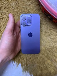 ايفون 14 برو للبيع نضيف كلش السعر 650 الف 07737989666