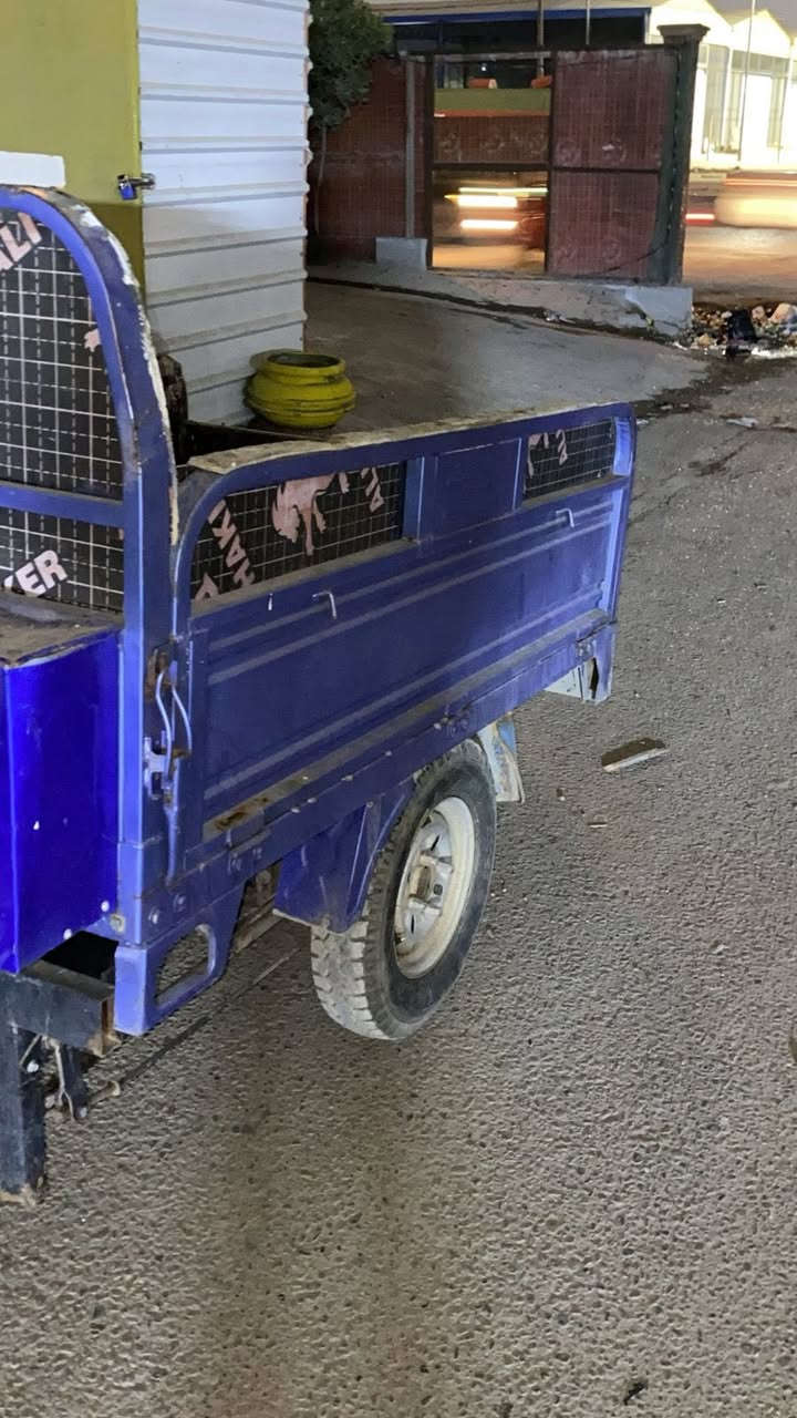 ستوتة جمرة موديل 22 رقم قادسية مشروع وطني بأسمي شرط التحويل سنوية لغاية 27 تايرات طخم جدد محرك خمس نجوم قبل سبوعين شادة العنوان بغداد مدينة الصدر /***********
