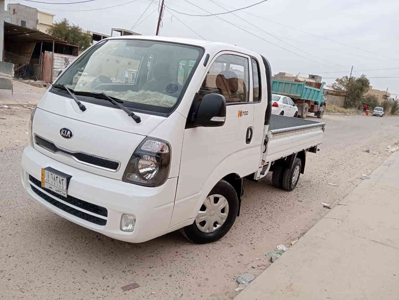 السلام عليكم للبيع كيه موديل 2020رقم صلاح الدين  محرك20700 سنويه ل٢٧تحويل ثاني يوم سياره جاهزة من كلشي ما تصرف عليهه الف غلاف جديد سياره علا وضع الشركه ماشايله حمل نهائي كير محرك. شرط تبريد تخم تاير جديد مكان السياره تكريت السعر 137$وبيهه مجالل
الاستفسار ***********
