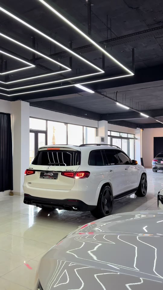 MERCEDES BENZ 🔥 GLS 450 AMG 🇺🇸 Full option 2 part paint 2022 kit changed to 63s 55,000mil black edition Call for price: *********** *********** #fypシ゚ #مشاهير_تيك_توك  #mercedes #عرب_تيك_توك_امريكا #zakho 
