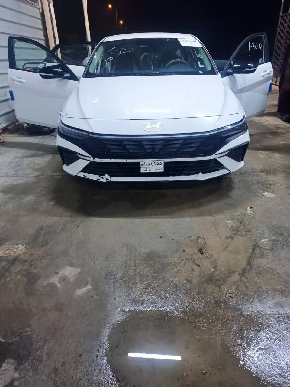 السلام عليكم ورحمة الله وبركاته من رخصة لادمن المحترم لانترى موديل ٢٤فول عدى الفتحه السياره جديده بمعنى الكلمه بدون رقم ترقم جميع المحافظات بدون صبغ ولاتبديل فقط بارد بلجاملغ الخلفي حتى تكحيل ماصربيه السياره ليبل واحد صورالحادث بلمنشور لبيع اومرواس  ***********
