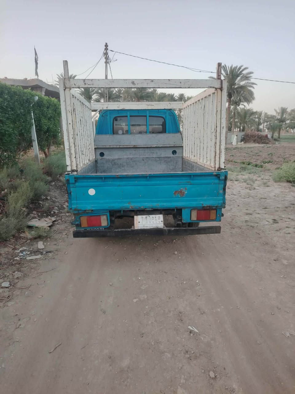 السلام عليكم كيه بنكو موديل 95مكفوله كفاله عامه محرك كير اكسل مكفولات السياره حلوه ونضيفه ومتعوب عليه تخم تاير جديد  السياره حله من الصوره مكان السياره بابل الحمزه الغربي للستفسار اكتر تصلل ***********124
