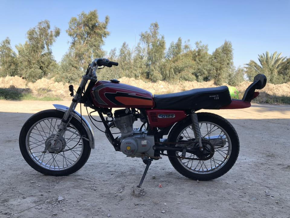 سلام عليكم
دراجه نامه 
المكينه مكفوله نعومه فول 
دراجه كامله ما ناقصه اي شي 
سعر ٣٢٥ وبيها مجال 

العنوان بابل الكفل 

***********
