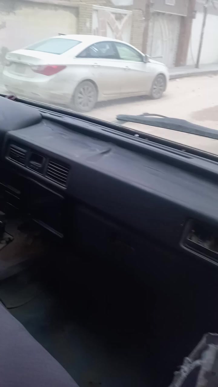 السلام عليكم هونداي للبيع موديل 96 كير ومكينه رأس الثور 3000 فيشه وبطل ادوره بسمك ورقم انكليزي اسلمك رايده. ب 25 وبيه مجال الاستفسار الاتصال على الرقم ***********
