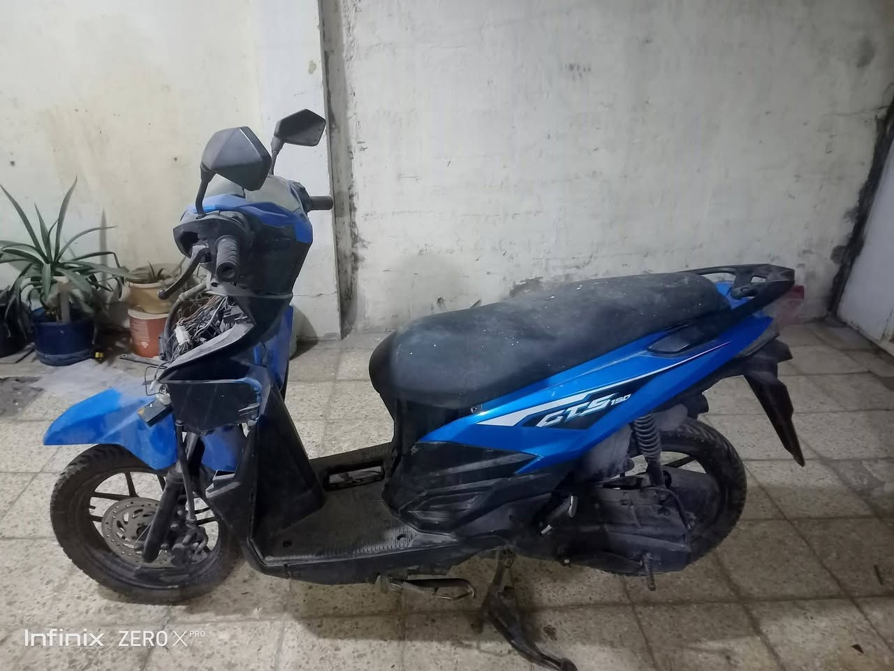 السلام عليكم هواند GTS صيني لبيع عطلان كوم حديد
مكان بغداد الشعله *********** سعر (300 ) وبيه مجال
