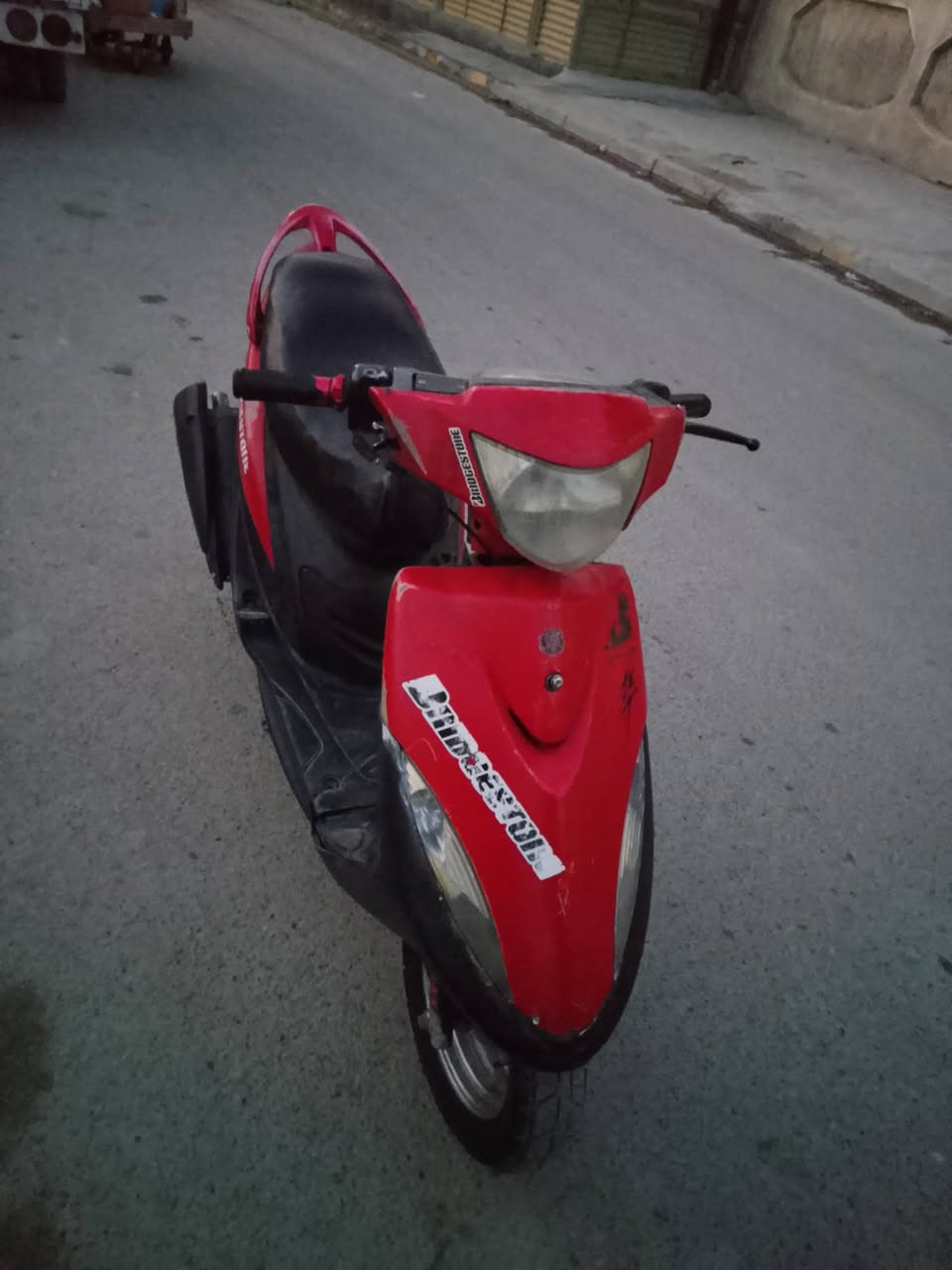 سلام عليكم دراجه ماكس عدله دراجه نضيفه بيه خيط تبخير نقص فج والسلف عطلان تشغيل هندر واحد الدراجه 450 وبيه مجال العنوان بغداد/ مدينة الصدر الحبيبية
***********
