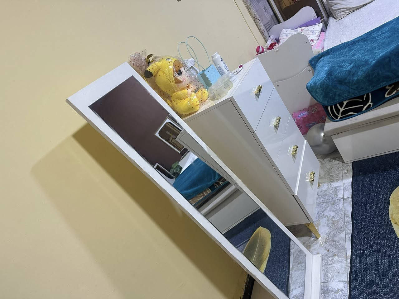 غرفه نضيفه للبيع السعر 1700 وبي مجال بسيط العنوان بابل قرب جسر طهمازيه


**إذا كنت صاحب هذا الإعلان وتريد حذفه لأي سبب، رجاءا أرسل رسالة إلى الدعم الفني**