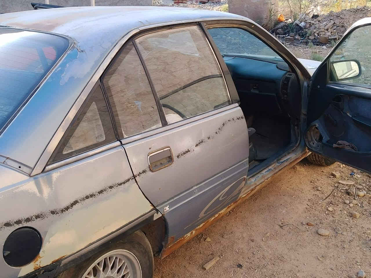 السلام عليكم اوبل اوميگا موديل 91 للبيع محرك مجفت جديد صدر جديد للأستفسار والاتصال على هذا الرقم ***********

