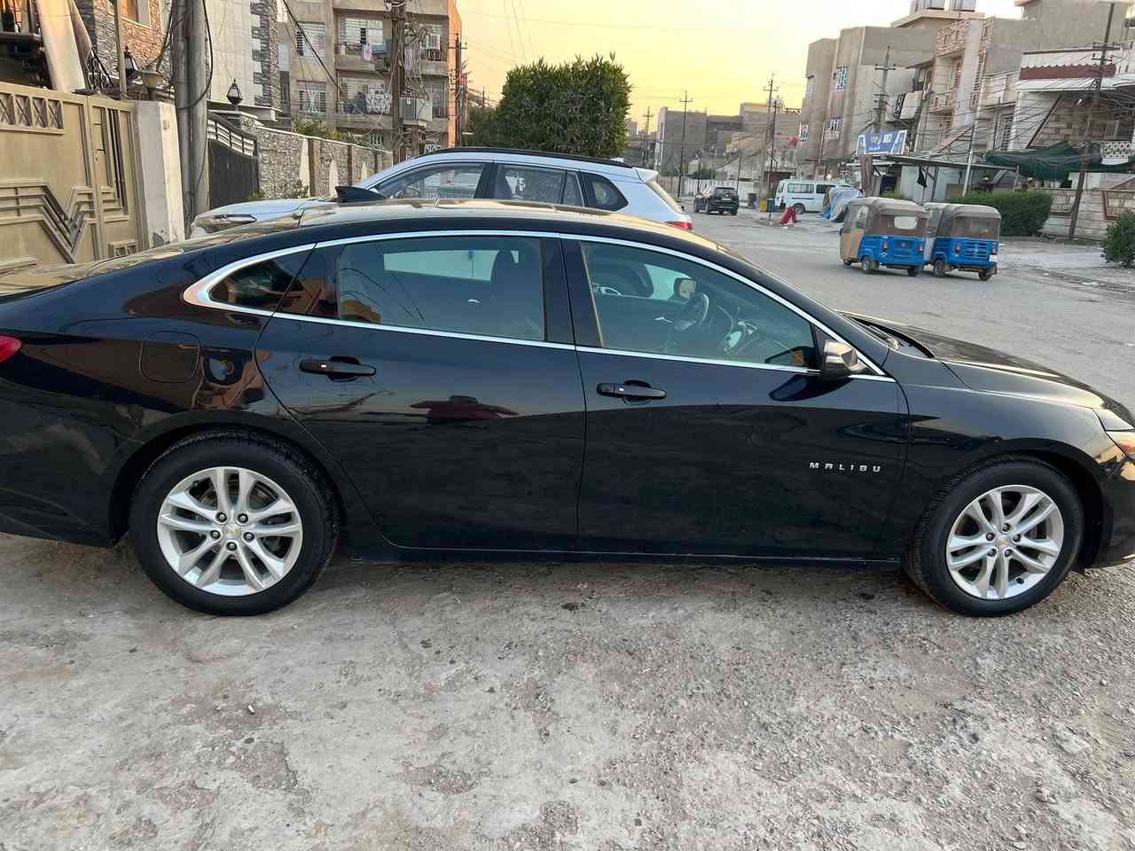 ماليبو lt2 2018
رقم سليمانيه 

بانوراما 

بصمه 

قطعه وحده صبغ فقط البنيد 

مكان السياره بغداد للاستفسار 

85 وبيهه مجال بسيط

***********
