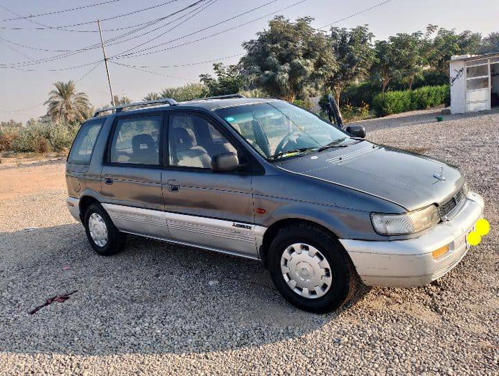 اخوان أني مكلف بالنشر  فقط السيارة الصديقي يعني لاتراسلني ولاتعلقلي 

هاي التفاصيل من صاحبها متسوبيشي  7 راكب موديل 1992 كير عادي ومحرك بلادي حجم 2000 بدون تبريد اوربي تخم تايرات جدد وشاشة وكاميرا خلفية وخليتله جهاز سنتر لوك تقفيل عن بعد بالريمونت والكهربائيات كله شغالة واللايت زنون رقمه كركوك انكليزي باسمي العنوان ديالى قضاء المقدادية شهربان السعر 38 وبيها مجال بسيط وهذا رقم صاحبها اتصال فقط ***********
