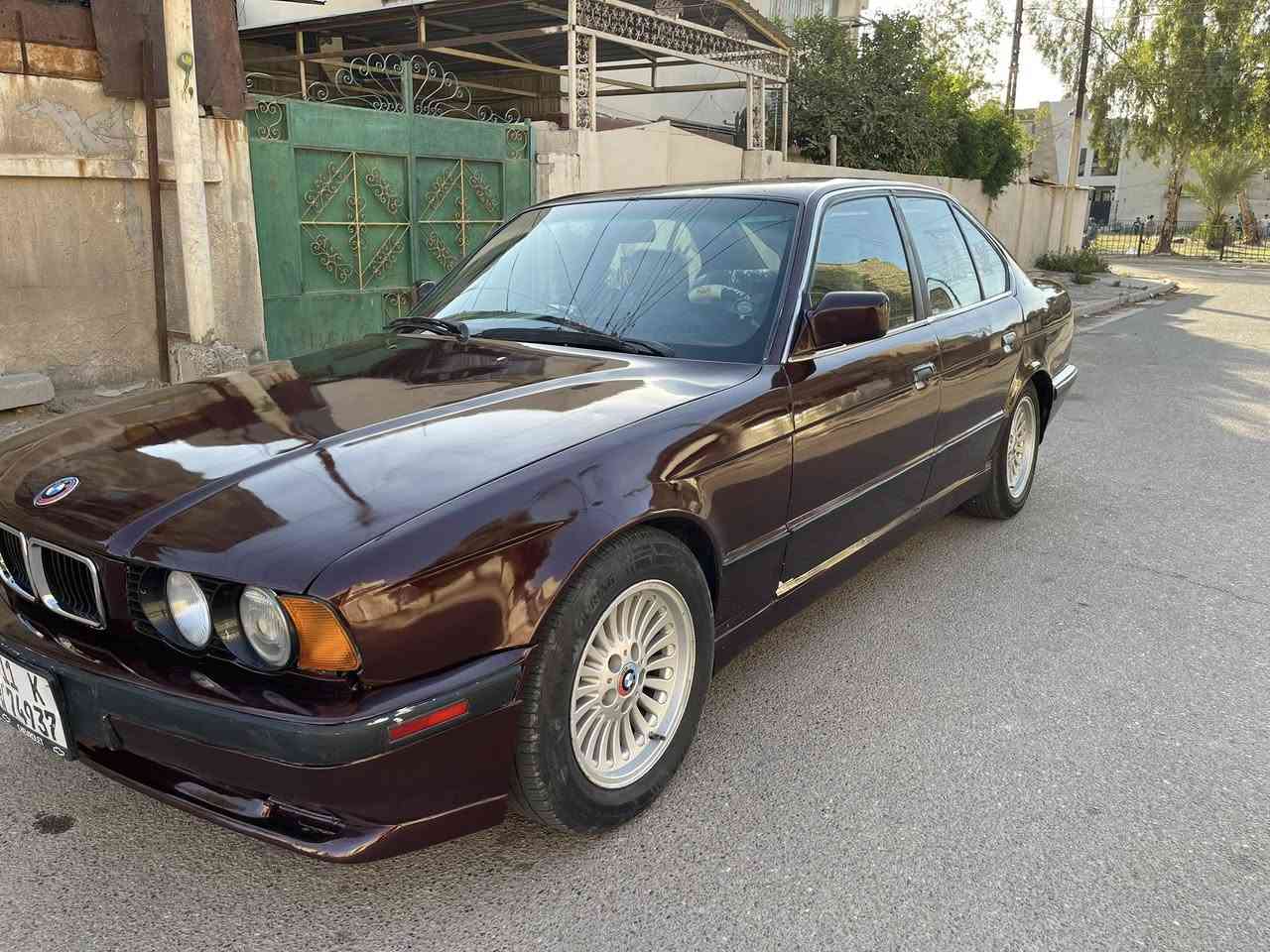 للبيع موديل 92مسكرمنضومه غاز زنون تخم تاير اترايك للبصره تبريد زرف بلراديتر كهربائيات فول تحويل مباشر مصبوغه كامل السعر 60العنوان بغداد الحبيبيه ***********
