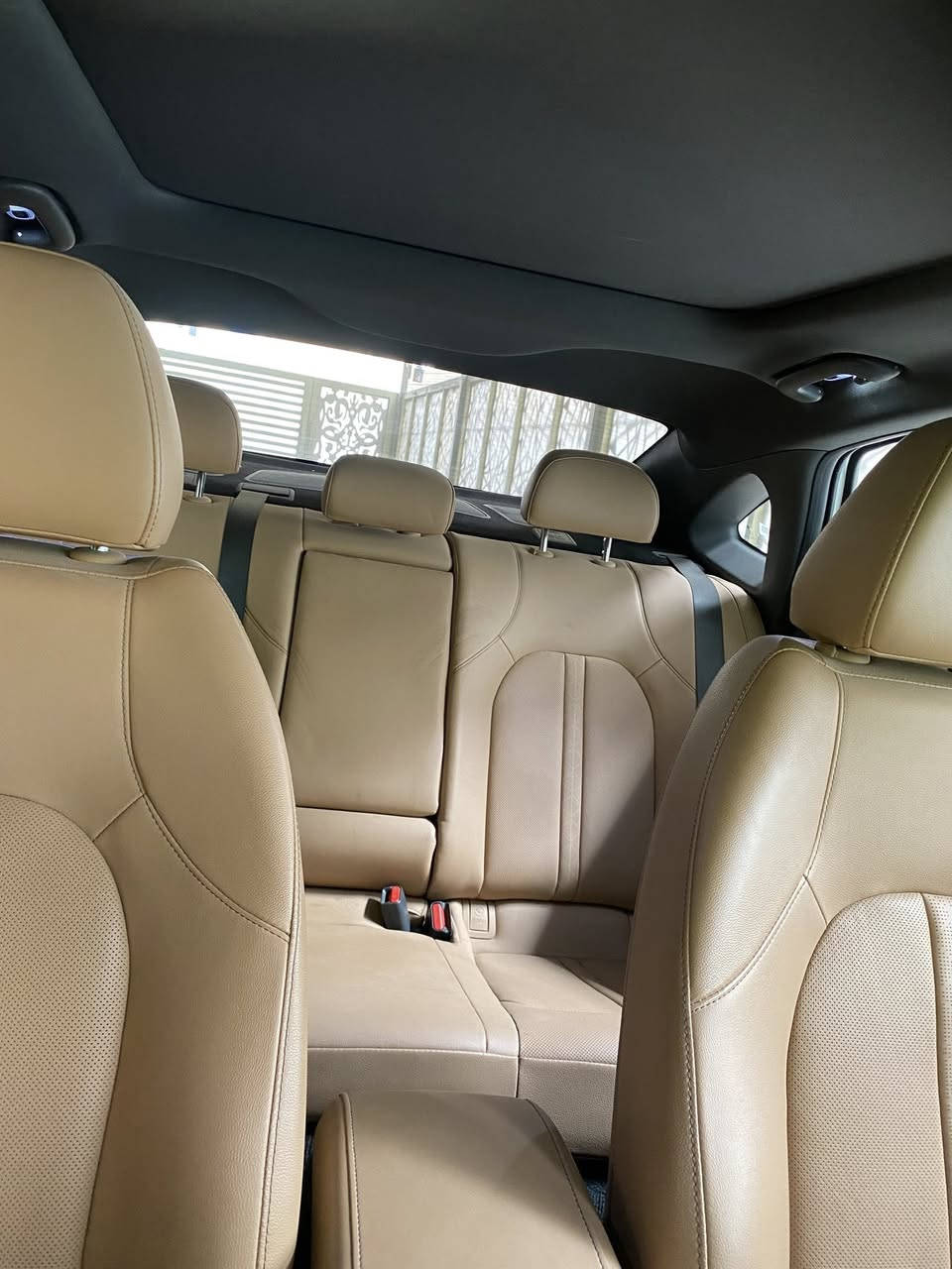 الأصيلة هونداي سوناتا 2023 لمتد يعني أعلى فئة وأعلى مواصفات لوك بعدها
الأصيلة هونداي سوناتا 2023 لمتد يعني أعلى فئة وأعلى مواصفات لوك بعدها
 
‏2023 Hyundai Sonata limited 1.6T
سيارة على وضع الشركة داخل لون حمصي مميز 
رقم بغداد الجديد باسمي هزة وسنوية جديدة لل 2030

تشغيل عن بعد دشبول ألكتروني أوتو بارك تحرك السيارة وترجعها بالريموت داتا شو عرض عل الجامة الامامية انارة مخفية متغيرة الألوان خمس مودات قيادة
 
حساسات أمامية وخلفية بانوراما وأربعة أنظمة قيادة وشاشة لمس أبل كاربلي وشحن لاسلكي وكاميرات ٣٦٠ ورادارات ٣٦٠ وبريك تلقائي أمامي وخلفي تتوقف عند الخطر وكراسي تدفئة وتبريد وكهرباء وخزن ميموري عدادات متغيرة الألوان وبعد هواي مواصفات بيها 
ماشية تقريباً ٤٤ ألف ميل
 
بيها تسارع وانطلاقة وسرعة ما شاء الله تعالى 
واذا مو على وضع الشركة مو قبول 
حادثها بأمريكا شخطين زغار موضحات بالصور مكحلات على گد الشخط فقط والصور موجودة وصار بيها بالعراق دحچة بالچاملغ الخلفي رجعتها عل البارد والباقي كله مكفول غير هذا ماكو 

السعر 214 $ واذا صدگ شراي بيها مجال تتصل وتدلل 
اذا لگيت هيچ نظافة موديل وفئة لمتد ونفس اللون والداخل اقل من هذا السعر  تعال اخذها بلاش 

مكان السيارة بغداد مجمع الايادي السكني 
للتواصل ***********  أبو علي  
يتوفر واتس آب على نفس الرقم
