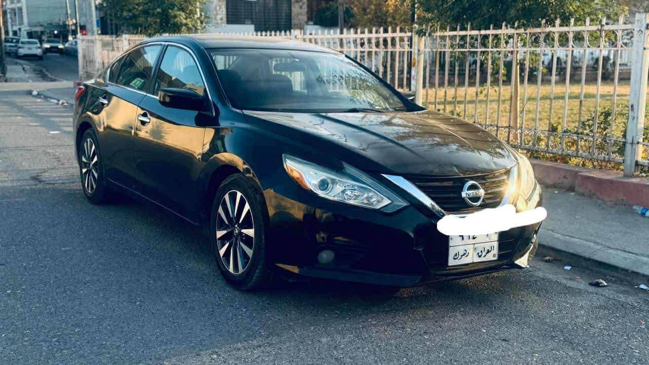 ئالتیما ٢٠١٧ sv 
رەشی قەتران 
چوار پارچەی هەیە بێ ژورێ بێ ئیرباگ پێش و پشت و هەموو قالبی بەشەرت بێ لێدران یەک ئیرباگیشی نەتەقیە نە سوکان نە دەشبول نە شان هیچی نەتەقیە 
سەیارەکە 
سەنەوی ٢٠٢٣ بەسەرچووە ٦.٥ شەش وەرەقەو نیو  غرامەی لەسەرە دەدرێتەوە رسمی سۆنەرم دانایە چەند قۆپەک لە شانی پشتەوەی سەکن هەیە لە رسمەکان  دیارە سەیارەکە دەق و هەیکەلی وەکوو خۆی مایتەوە زۆر جوان و قیتە گێر و مەکینە و تەبریت و تحویل و تەقەو رەقە و هەموو شتی بەشەرتە 
رەقەم مۆبایل
٧٥٠٧١٦٠٠٧٠
٧٥٠٤١٦٢٨٨٥
واتس ئاپ و ڤایبەریشی لەسەرە أربيل, العراق
