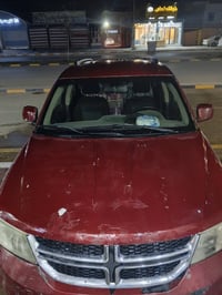 دودج جورني • ٢٠١١ • ٦ سلندر