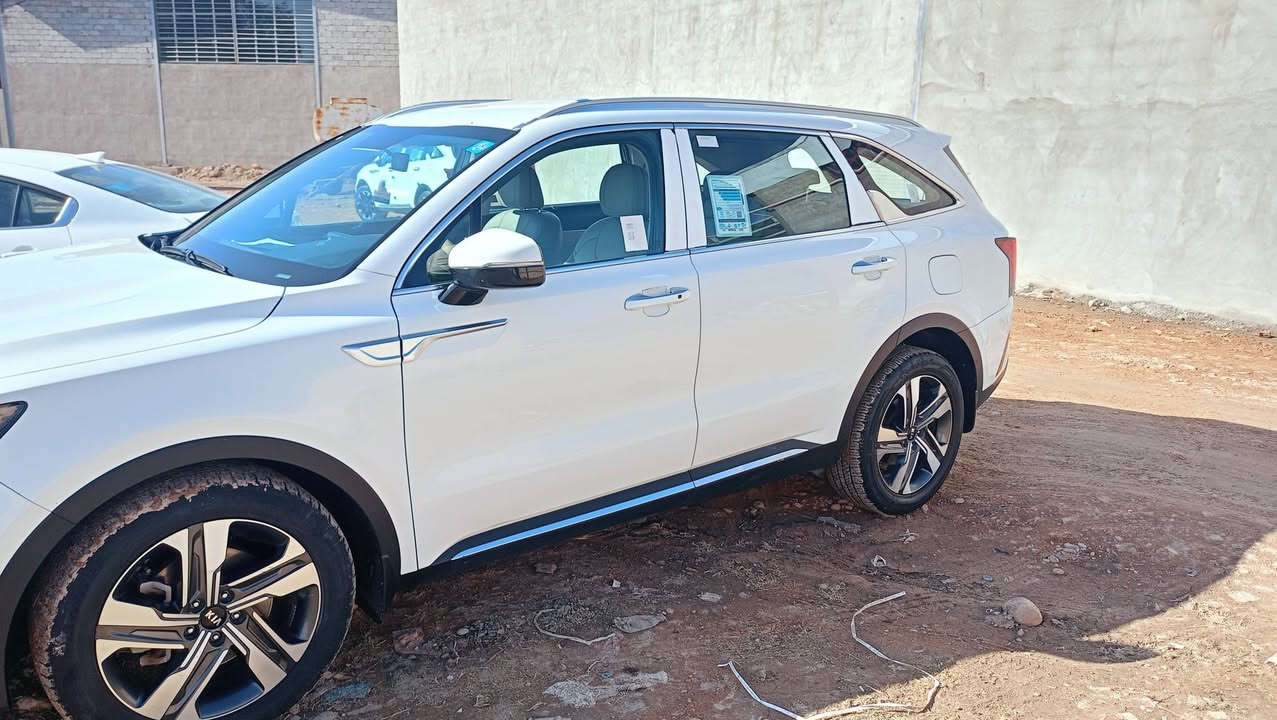 اسلام عليكم سورنتو2021البيع سنه سلندر عنوان ديالى بعقوبه ***********
