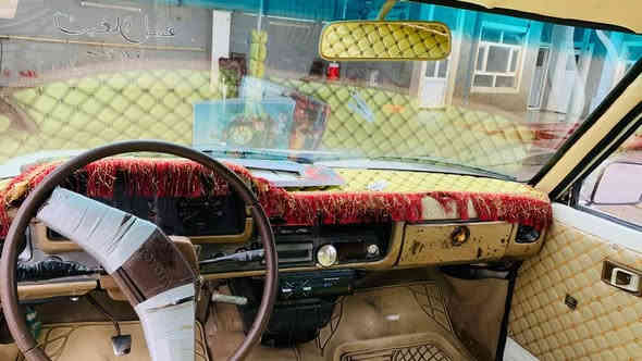 السلام عليكم 
بكم موديل ١٩٨٢ 
رقم دولي
 خالية من الضرايب والغرامة
 وكالة ماسوي تحويل فقط 
السيارة بسمنة
لون ابيض
دبل قمارة 
السيارة مدوشمة
كهربائيات كلها شغالة 
كير شرط
محرك بدية تبخير 
السيارة نضيفة حيل
سعر ٤٤ وبي مجال 
المكان الشرقاط الساحل الايسر عويجيلة 
دين مدة ما ابيع 
نقد فقط
رقم الهاتف ***********
