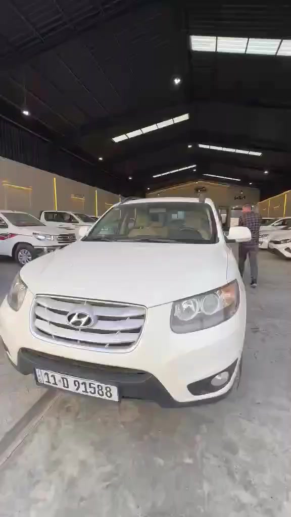 سنتافيا  موديل 12خليجي محرك 6سلندر الشركه العامه 7راكب ثلاث قطع تبريد ***********
