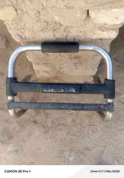 سلام عليكم يوجد درع كيا بسته
مع ويل واحد السعر 75 وبيهن مجال بسيط 
للاتصال على الرقم ***********
